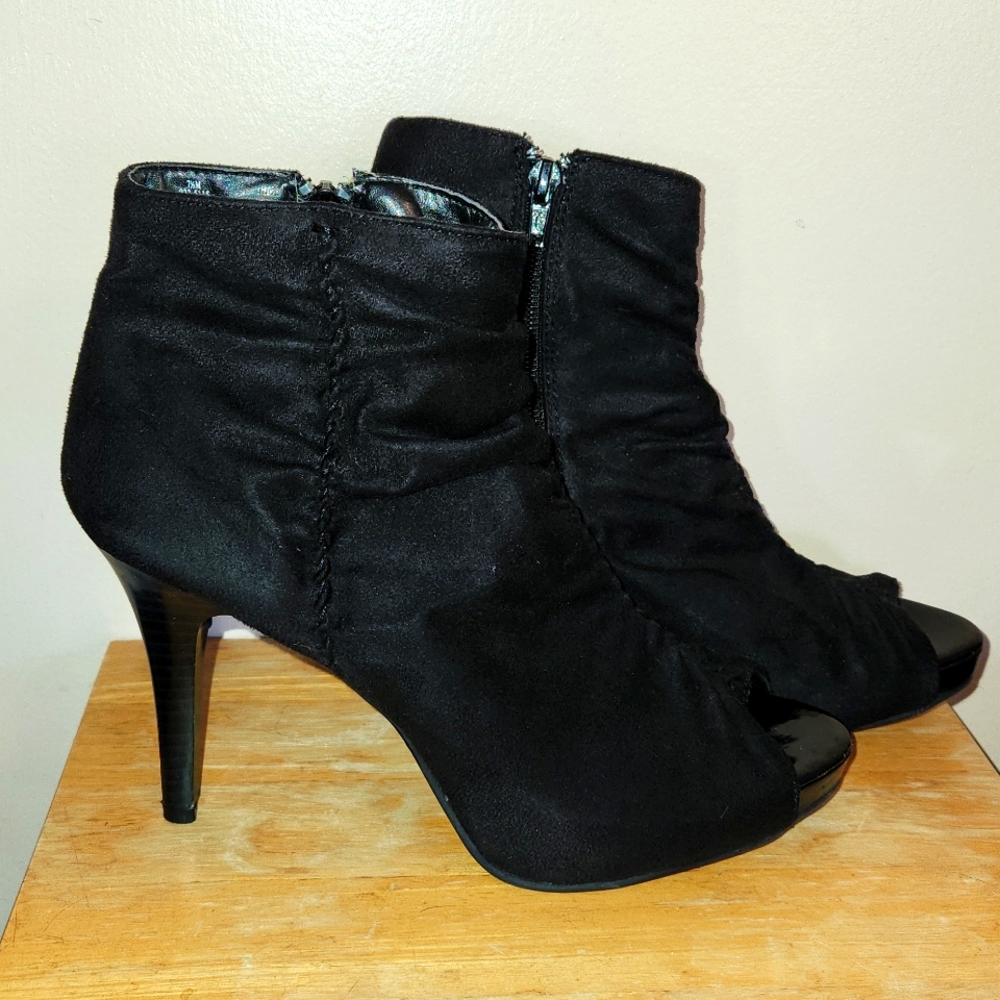 Peep Toe Black Boots